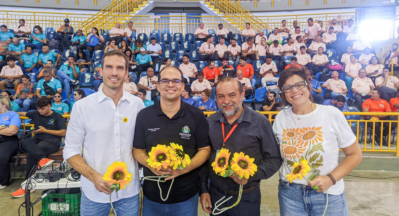 Durante o encontro, os profissionais puderam compreender, de forma prática, como funciona o fluxo da Rede Girassol Durante o encontro, os profissionais puderam compreender, de forma prática, como funciona o fluxo da Rede Girassol